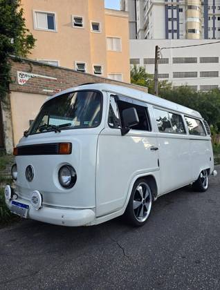VOLKSWAGEN KOMBI 1.6 MI STD 8V ÁLCOOL 3P MANUAL